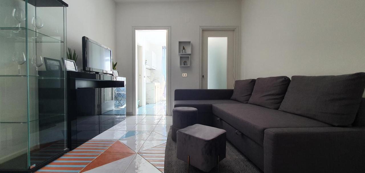 Appartamento In Piazza Italia Sant'Antioco Luaran gambar