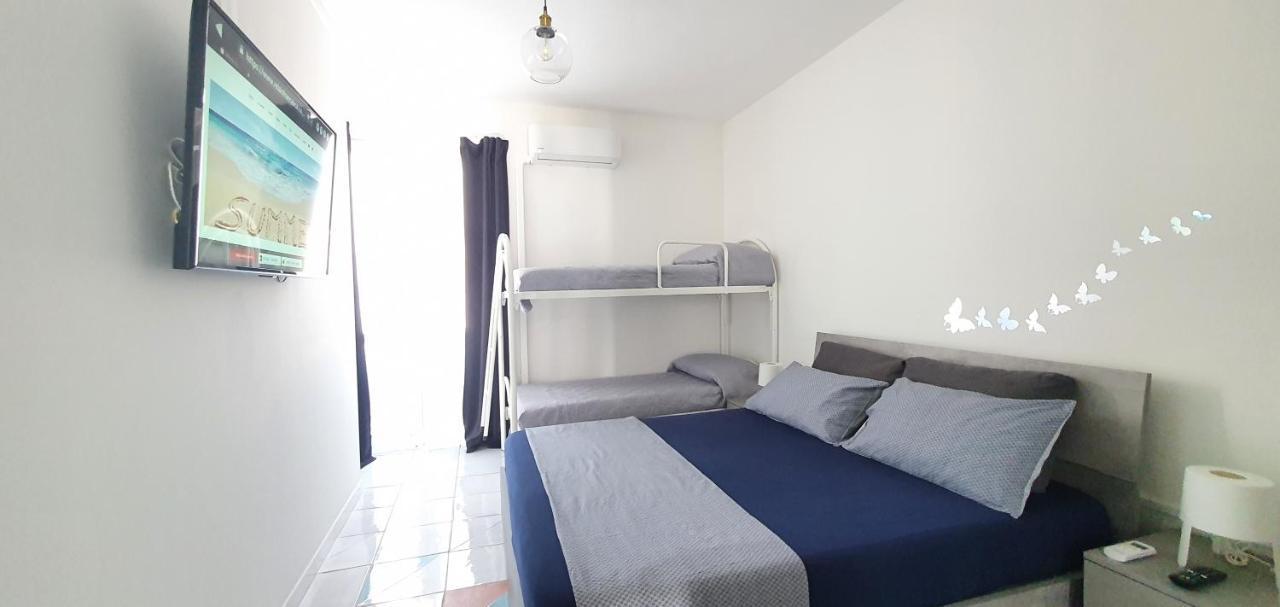 Appartamento In Piazza Italia Sant'Antioco Luaran gambar