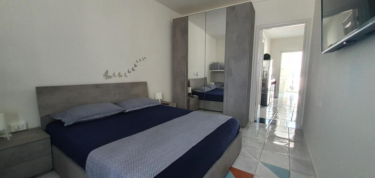Appartamento In Piazza Italia Sant'Antioco Luaran gambar